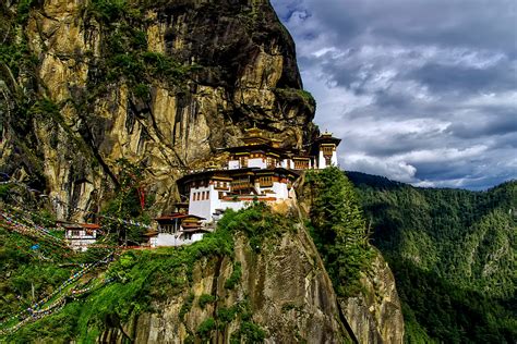 Paro Taktsang The Ultimate Hike To Bhutan Odyssey Tiger S Nest In