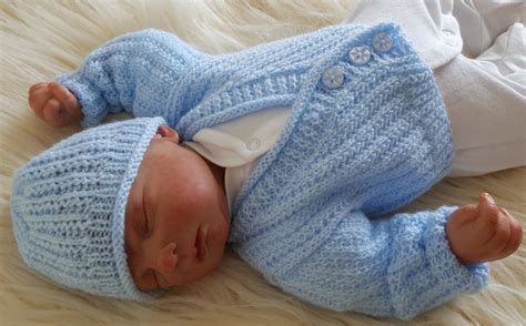 This post may contain affiliate links, meaning that i may earn a small commission if you make a purchase. Baby Knitting Pattern Boys or Reborn Dolls Sweater Set