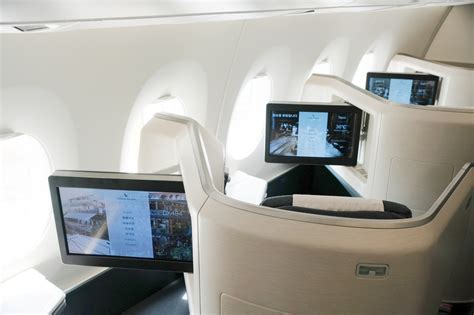 Wu felicia tung added a new photo — at 國泰航空. 國泰航空A350-1000新客機，究極的舒適翱翔 | TRAVELER Luxe 大人的美好時光