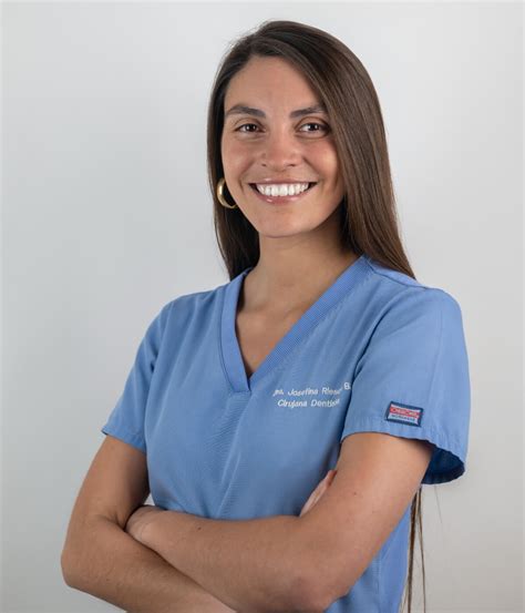 Dra Josefina Riesco Mora Pavic Odontología