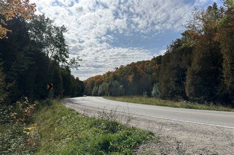 Boyne Valley Provincial Park In Ontario Is An Under The Radar Fall Day