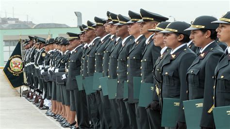 La Policía Nacional Del Perú En Puno Renueva Su Compromiso Para Brindar