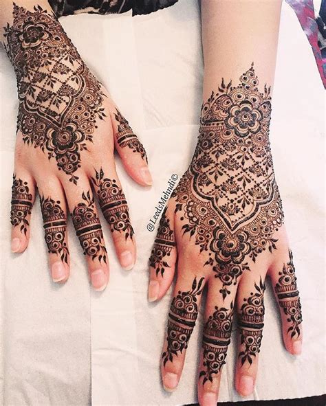 45 Striking Khafif Mehndi Designs Collection For Hands To Try In 2019