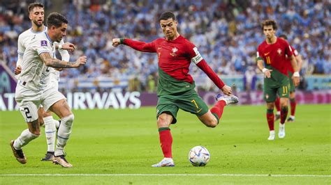 Portugal Vence A Uruguay Y Lo Deja Con Un Pie Fuera Del Mundial De