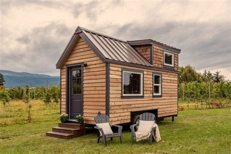 16 Thistle Tiny House On Wheels By Summit Tiny Homes Dream Big