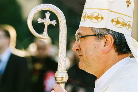 Áthelyezték Győrbe a szombathelyi megyéspüspököt