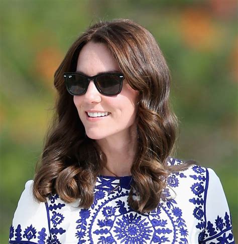 The 7 Most Popular Sunglasses Celebrities Wear On Repeat Who What Wear