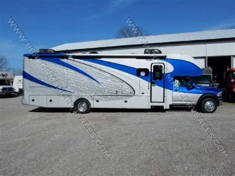 Check Out This 2018 Dynamax Corp Isata 5 36ds Listing In Thornville Oh