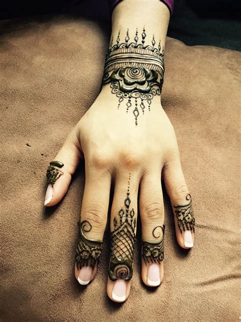 Simple Henna Tattoos On Hand Jpeg Myid