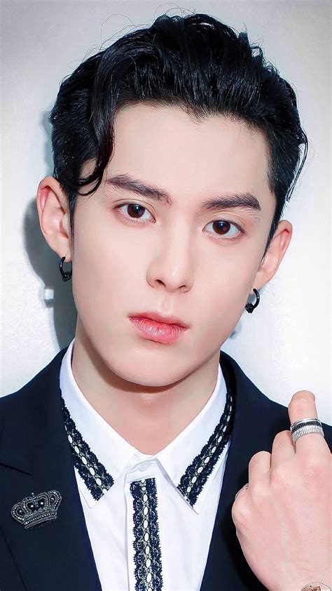 21 Years Old Didi Dylan Wang Singer Model Babay Meteor Garden Foreign