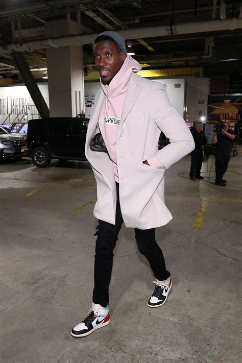 Despite french being such a passionate language, french people are actually quite reserved. French basketball player Ian Mahinmi arriving to a game. (With images) | Dress to impress ...