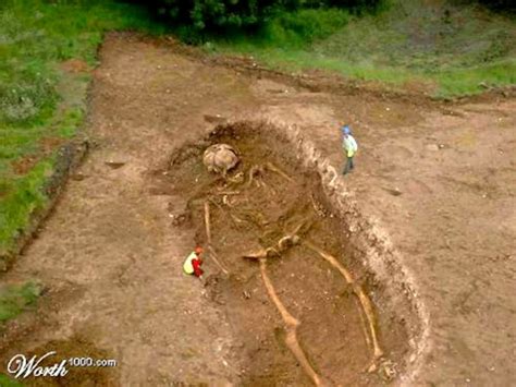 Mens Giant Skeletons Measuring 10 To 12 Feet Tall Were Discovered In A
