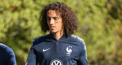 Arsenal's matteo guendouzi has been called up to didier deschamps' latest france squad to replace manchester united midfielder paul pogba, who has been sidelined with an ankle injury. Equipe de France : pourquoi Guendouzi a une carte à jouer