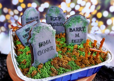 How To Make Halloween Graveyard Brownies