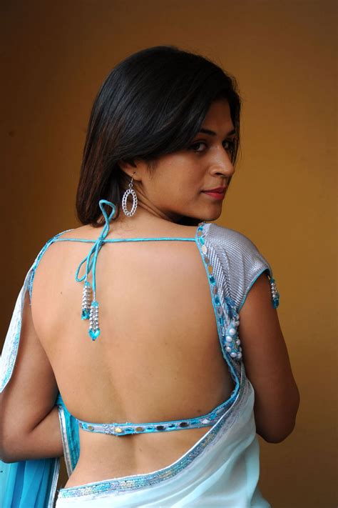 Telugump3songs Shraddha Das New Hot Saree Photos Gallerey