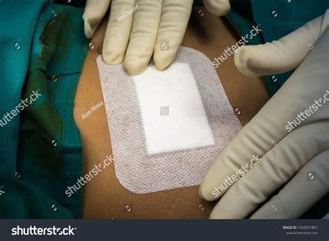 Wounds Dressings Images Stock Photos And Vectors Shutterstock