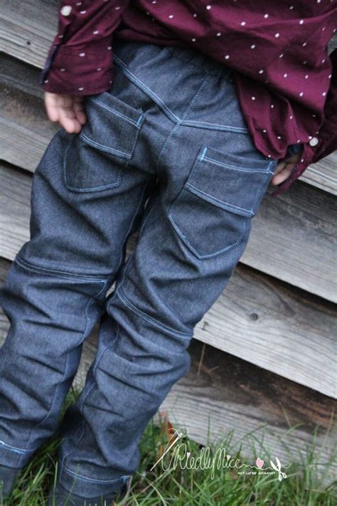 Lange kinderhose mit seitlicher tasche oder schleifen, echtgrößensystem (~ gr. Schnittmuster Kinderhose Unisex, Modell Liam Gr 110-152