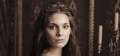 24 interesting and fascinating facts about caitlin stasey tons of facts