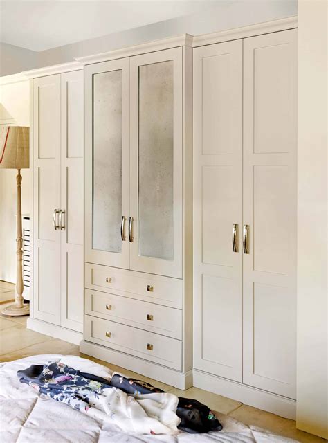 We make a wide range various on the design and design of sliding wardrobes, kitchens, halls, nurseries and also oth read more. Classic Bedrooms | Traditional Fitted Bedrooms & Wardrobes