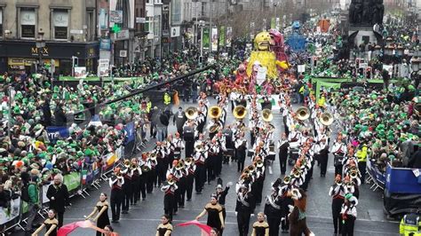 Patrick's day parade dates back to 1858, hundreds of thousands of spectators lined up to see the floats, dancers, and marching bands close to lake michigan. Weird MBTA: St. Patrick's Day Parade 2018 will be better ...