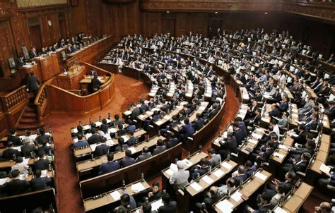japan s lower house passes bills to lower adulthood age