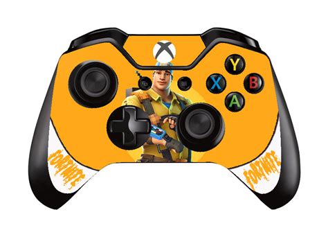 Hei 12 Lister Over Aura Fortnite Skin Holding Ps4 Controller You May