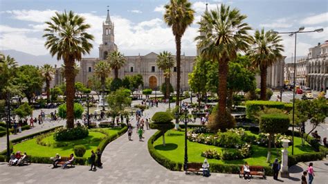 Plaza De Armas De La Ciudad De Arequipa Viajar Por Perú