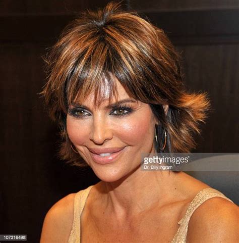 Lisa Rinna Book Signing For Rinnavation Photos And Premium High Res