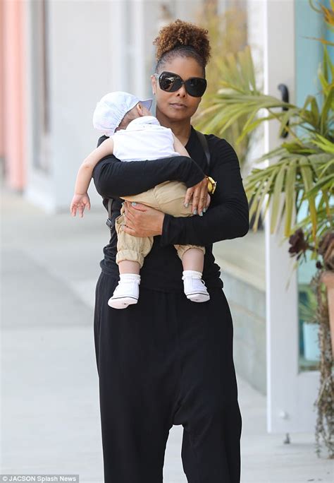 Janet Jackson Carries Napping Son Eissa Out In La Daily Mail Online