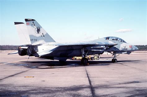 The Last Aggressor Days Of Vf 74 Be Devilers F 14 Tomcats The