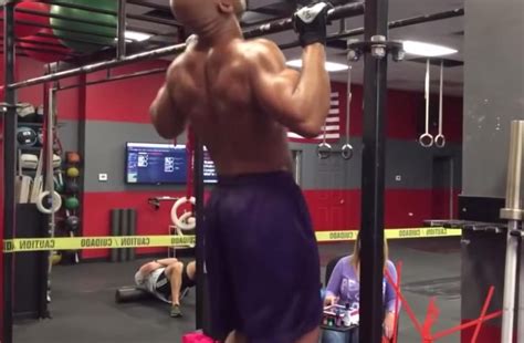 Video 54 Year Old Man Sets The Guinness World Records For Most Pull Ups In 24 Hours 4 321