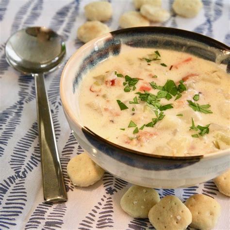 This is the wonderful, creamy clam chowder i grew up with in seattle. Lisa's Creamy Clam Chowder | Recipe in 2020 | Chowder ...