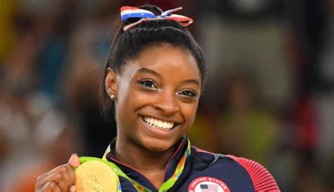 Jan 16, 2018 · simone biles is the most decorated american gymnast, with more than two dozen olympic and world championship medals to her name. Simone Biles new floor routine: 'The Biles' has an addition in training