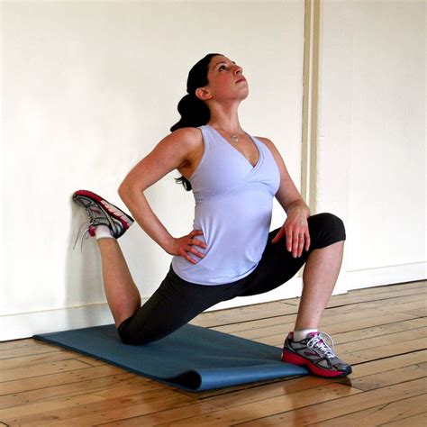 Standing Split Hip Flexor Stretch Hip Flexor How To Do Splits