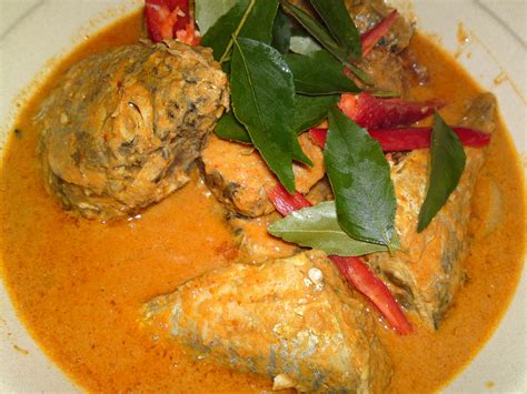 Ikan tongkol masak kicap aku dan internet via irfamily.wordpress.com. resipi cikgusejarah: Resipi Ikan tongkol/ Ikan Ayae Kelantan