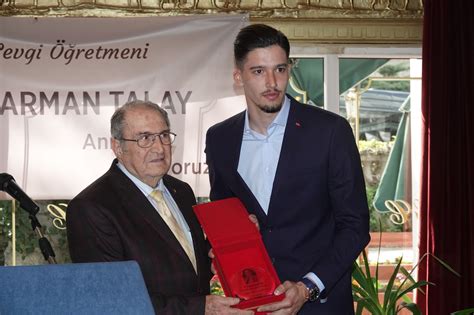 Check spelling or type a new query. Altay Bayındır'a ARMAN TALAY Ödülü - viralspor