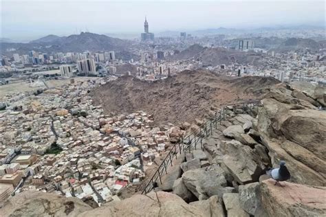 Makkah Kota Tua Di Lembah Tandus Jadi Daya Tarik Sejak Ribuan Tahun