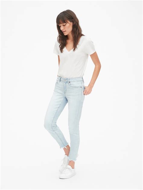mid rise curvy true skinny ankle jeans with raw hem gap in 2020 skinny ankle jeans fashion