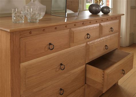 9 Drawer Chest Of Drawers In Solid Wood Revival Beds