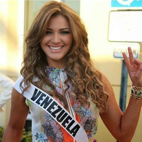 Venezuela Un Paraíso De Reinas Miss Universo 2014 Migbelis