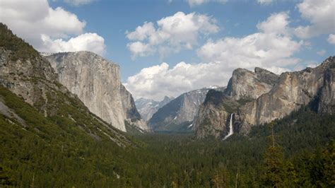Yosemite Rangers Make Daring Rescue On El Capitan For Stranded Climber