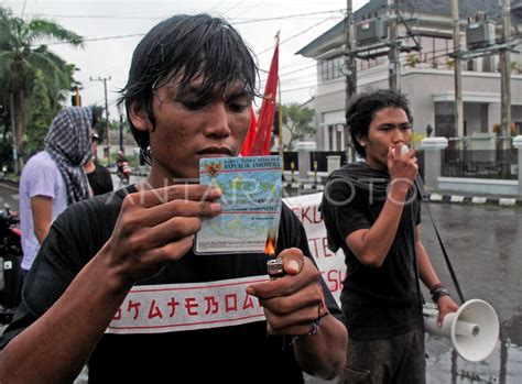 Aksi Usut Tuntas Kasus E Ktp Antara Foto