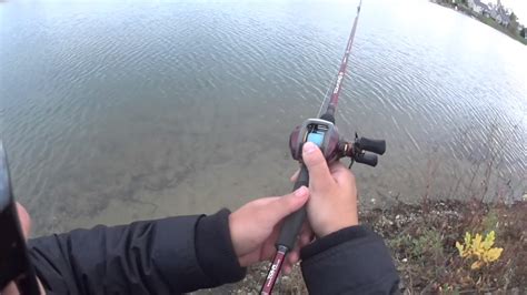 How To Cast A Baitcaster For Beginners Youtube