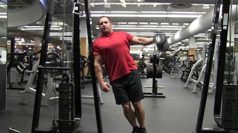 Leaning Single Arm Dumbbell Lateral Raise Youtube