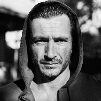 1,575 likes · 6 talking about this. Alexandre Varga (@VargaAlexandre) | Twitter