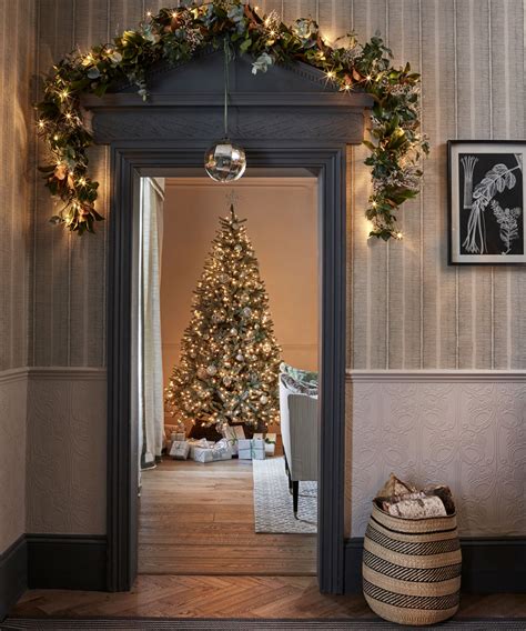 Christmas Hallway Ideas Christmas Hallway Decorations To Impress