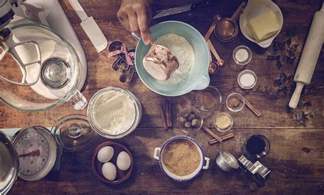 Te presentamos una selección de anuncios de profes que te pueden ayudar. Online Course: How to Bake Cookies | UniversalClass