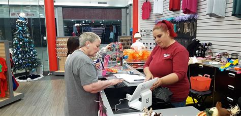 bg s sassy creations gives central mall shoppers a range of hand made selections texarkana gazette