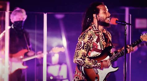 See Ziggy Marley's Livestream Concert of Bob Marley Classics in 2020 | Ziggy marley, Bob marley ...