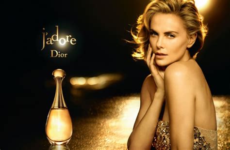 Charlize Theron Glitters Like Gold In Dior Jadore Fragrance Ad
